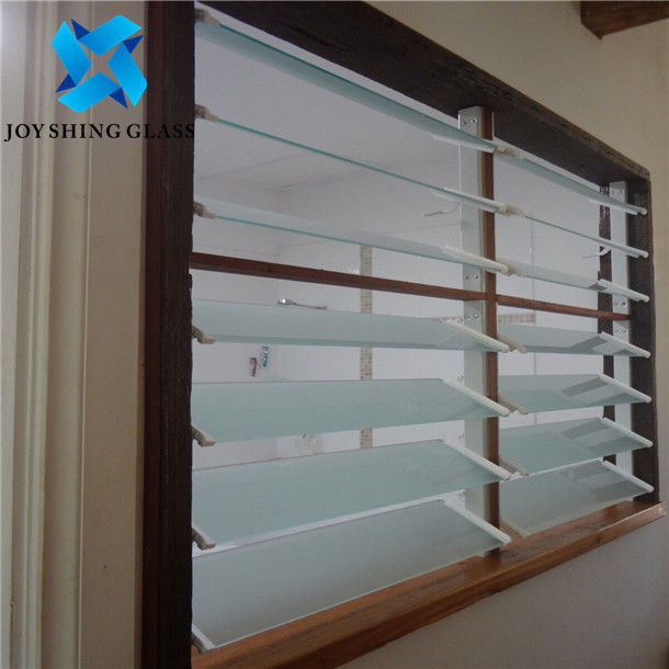 Kaca Louver Berwarna 4mm 5mm 6mm 8mm Tebal Lembaran Kaca Berwarna