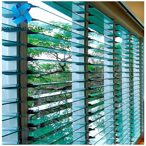 Louver Laminated Glass Sheet Ketebalan Kustom Ukuran Warna Bentuk